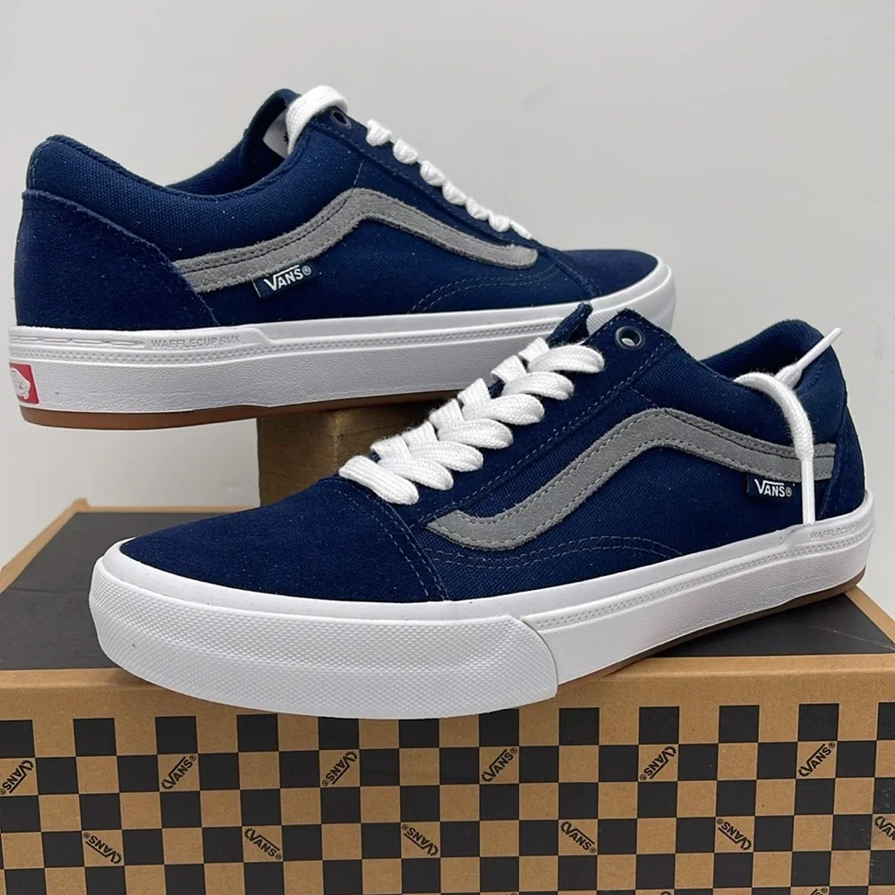 Vans WMNS Blue and White Sneakers Bmx Old Skool Navy/White VN0005UZNAV